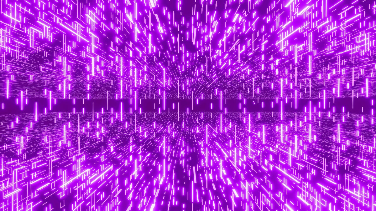 linii luminoase mov care simbolizează energia vibrațiilor numerologice